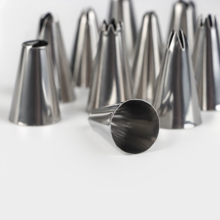A set of pastry troops, d = 1.8 cm, 12 pcs, adapter, mix nozzles-3