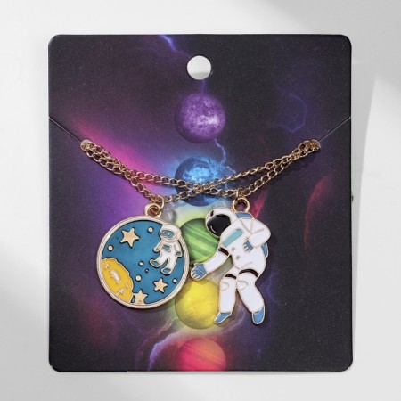 Kulons "Uzolnutor" astronaut and space, colored in gold, 45 cm-3