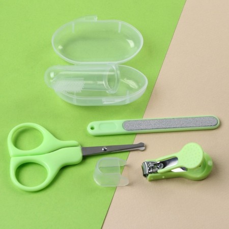 Set of manicure children's "giraffes", 4 subjects: scissors, knipser, saw, brush-2