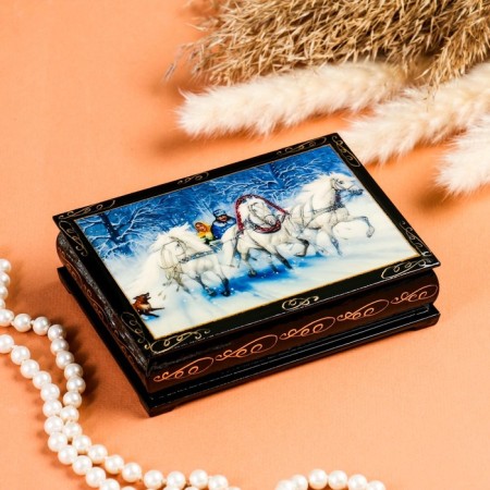 Casket "Winter Troika", 10 × 14 cm, lacquer miniature