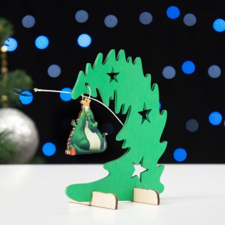 Souvenir "The Christmas tree with the dragon" curved, 13x11 cm, green-1