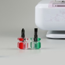 Set of screwdrivers for a sewing machine, 2 pcs, red/green color