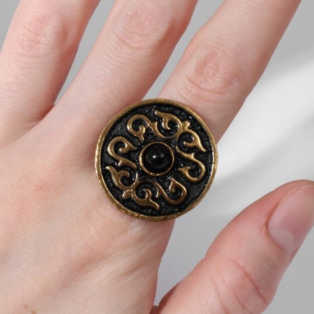 Ring of the "ethnic" patterned circle, black color in black gold, dimensionless-2