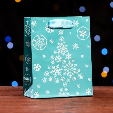 Laminated "Snow Christmas tree" 11.5 x 14.5 x 6 cm