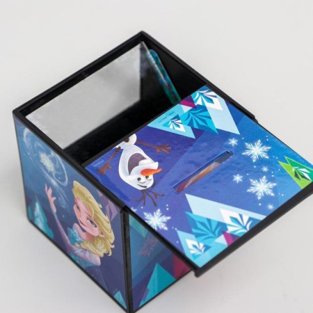 A piggy bank with a focus, 7 x 7 cm "Anna and Elsa", a cold heart-3