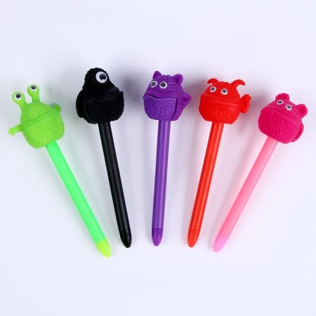 Monster pen, species mix-5