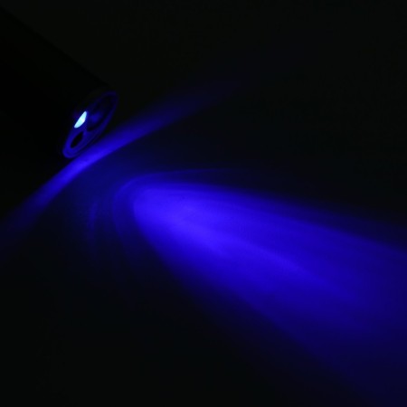 Laser pointer 3 in 1, uv light, 1200 mAh, 5 watts, USB, red beam, 200 m, 11.1 x 1.4 cm-3