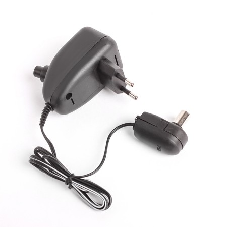 The antenna "signal", 2-12 V, 100 mA, with a regulator