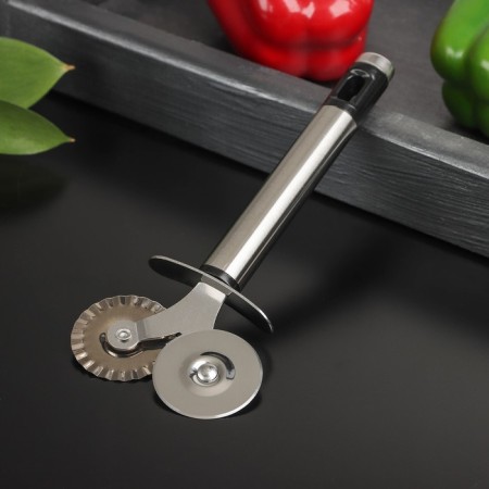 Knife for pizza and dough fargo, 17 × 7 cm, bilateral, silver color