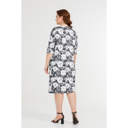 Women's dress, size 70-5