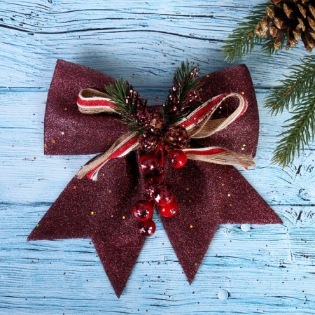 Christmas tree decoration "Balt - cones, berries" 21x18 cm, burgundy