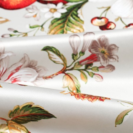 The tablecloth "Flower day" is 145x180 cm, 100% p/e-4