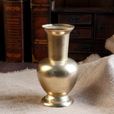 Aluminum vase 