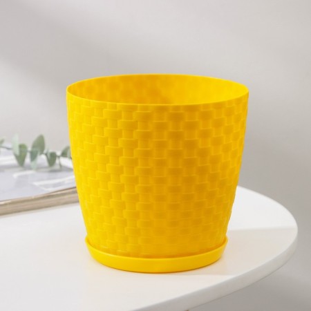 Pot for flowers with a paragon "Rotan", 1.2 l, yellow color-1