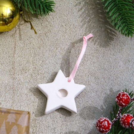 A set of Christmas tree decorations for coloring 4 pcs. "Unicorns" with a suspension, brush-4