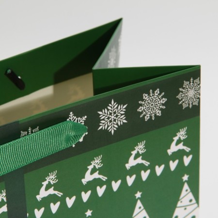 Laminated vertical "New Year gift", ML 27 x 23 x 11.5 cm, New Year-4
