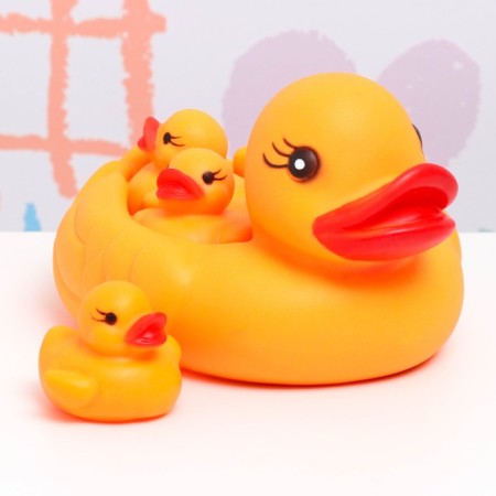 A set of bathing toys in the bath "Mom Duck and three ducks" 4 pcs, rubber, 13 x 6 cm