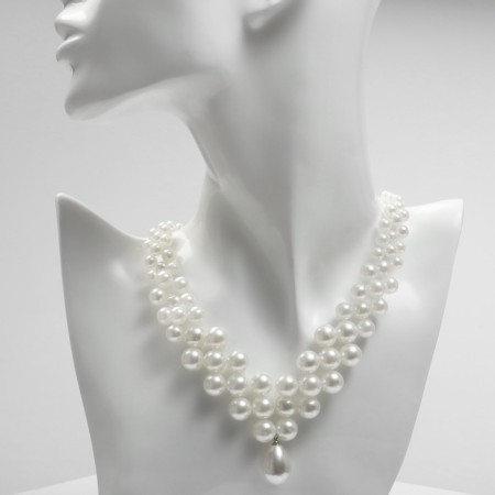 The necklace with pearls “drop” V-shaped, beads No. 6, 8, 10, milk color in silver, 40 cm-1