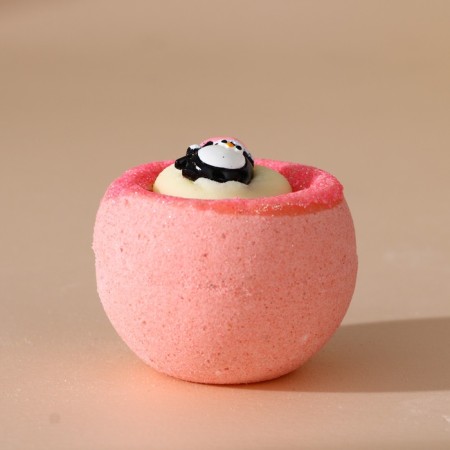 A bomb for a bath with a toy Pure happiness "Penguin", 130 g, New Year-2