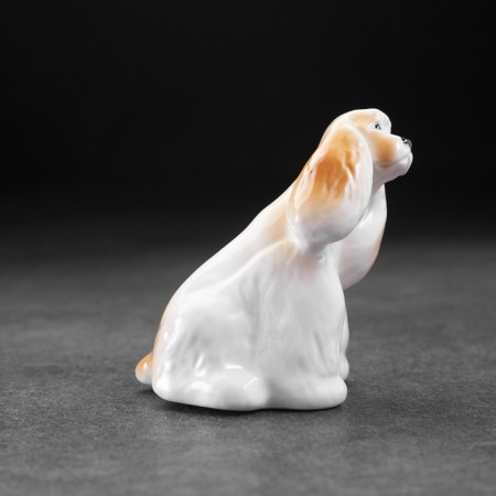 Souvenir "Sitting Coker", 8 x 6 x 8 cm, porcelain-2