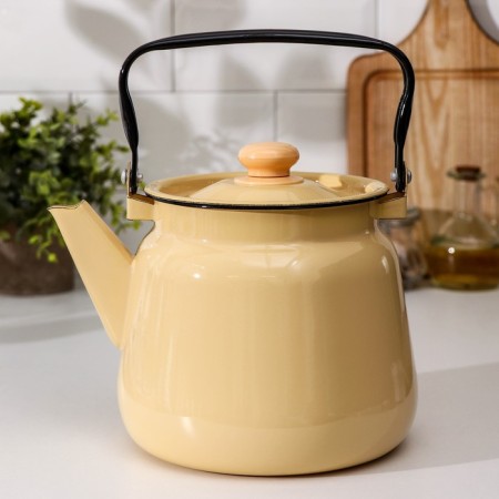 Enamged kettle, 3.5 l, without decolleys, beige color