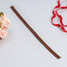 Floristic wire in the paper braid 