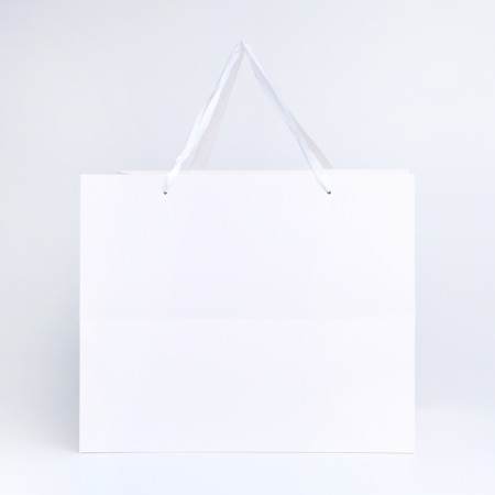 Gift package with a wide bottom of 35 x 29 x 28 cm, white-1