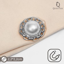 Magnet for a “pearl” scarf, white color in silver