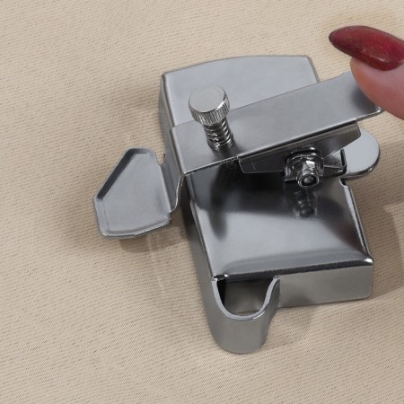 Magnetic Director for a seam, 7.5 × 3.3 cm, S1.2-10
