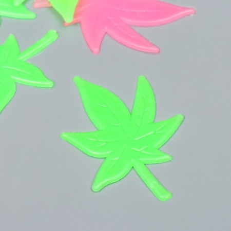 Stick phosphorus plastic "Nyrgundi leaves" set 12 pcs 17x12 cm-1