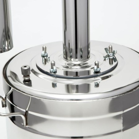 Distilder with a jean-cornea "Series T", 12 l-4