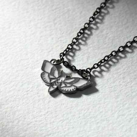 Piece on the chain "LOVE" 9 x 12.4 cm-1