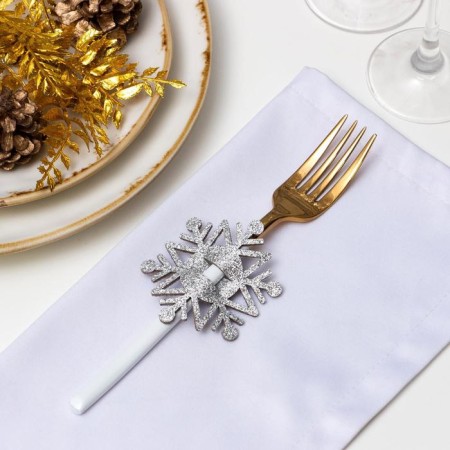A set for the decor of the dining rooms "Snowflake", 4 pcs, col. silver 6.5x7.5 cm, 100% p/e, felt 626098