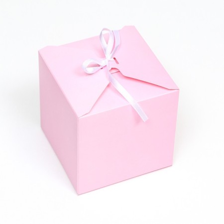 The box is folding, square, pink, 12 x 12 x 12 cm,-1