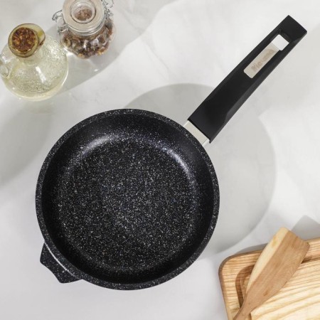Granite Star pan, d = 18 cm, plastic handle, anti -stick coating, black color-1