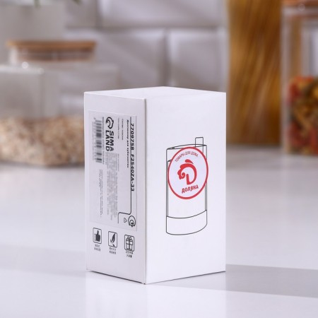 The dispenser for toothpicks is automatic, the color is green-3