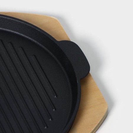 The cast -iron pan on the wooden stand “Circle. Grill ", 27.3 × 24 cm, black color-6