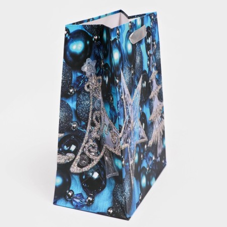 Gift, laminated, "Zvezda" package, 18 x 23 x 10 cm-2