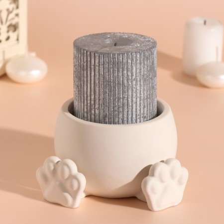 Circular candlestick with paws 7*12.5 cm white