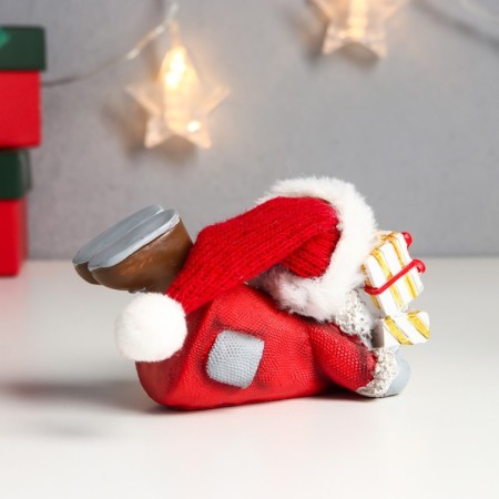 Polystone souvenir "Grandfather Moroz in a red outfit with a curly beard" MIX 10.5x6.5x5.2 cm-4