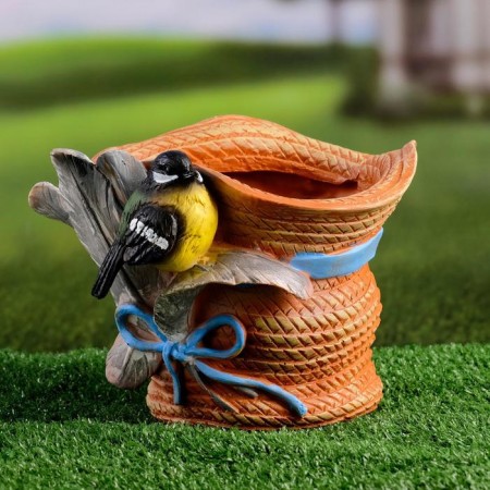 Figure pot "Bird on a hat with a bow" 21x17cm, mix-8