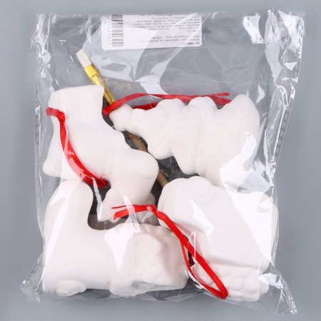 A set of Christmas tree decorations for coloring, 4 pcs. "Shine" with a suspension, brush-9