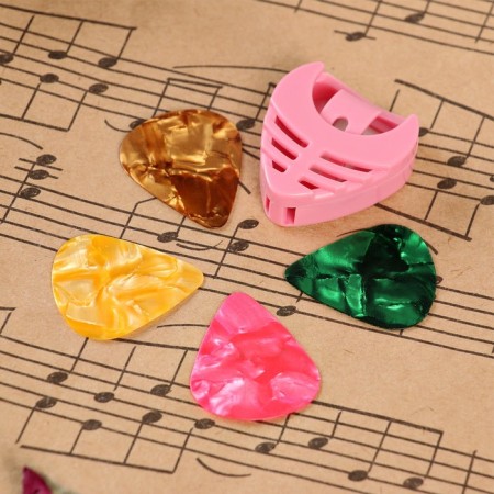 A set of mediators 4 pcs, with a case, thickness 0.71, mix-1