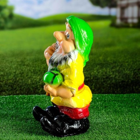 Garden figure "Dwarf with balls" 37x18x13cm-1