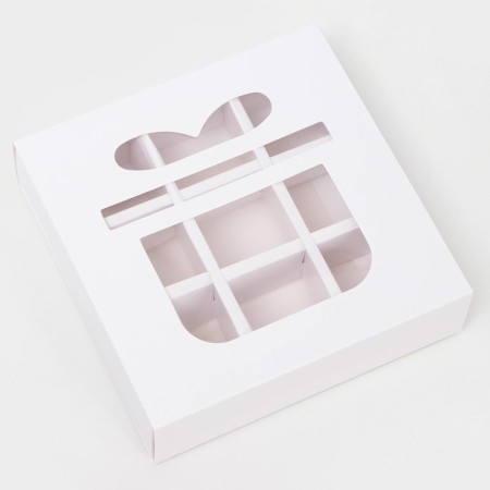 Box for 9 sweets, “Gift”, white 13.7 x 13.7 x 3.8 cm-1