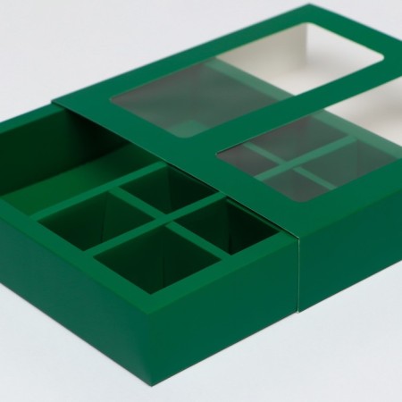 Box for 8 sweets + chocolate, with a green window 17.7 x 17.85 x 3.85 cm-3