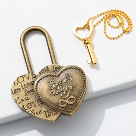 Wedding castle with the key "Infinity".-1