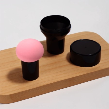 Makeup sponge with the handle "Style", D 4.1 × 3 cm, in case, black/pink color