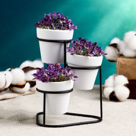 Set of Kashpo "Trio" white, on a stand, 15x11cm