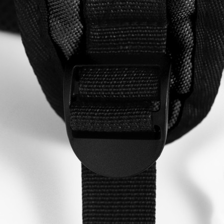 A backpack for carrying animals with a viewing window, black-9